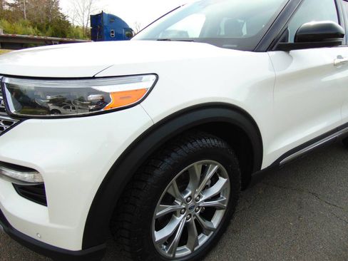 Used 2021 Ford Explorer Limited image 27