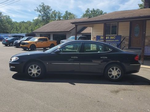 Used 2008 Buick LaCrosse CX image 3