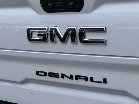 New 2026 GMC Sierra 1500 Denali Ultimate w/ LPO, Black Badging Package AWD/4WD image 28