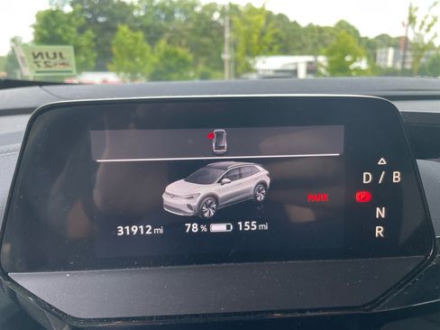 Used 2023 Volkswagen ID.4 2WD image 6