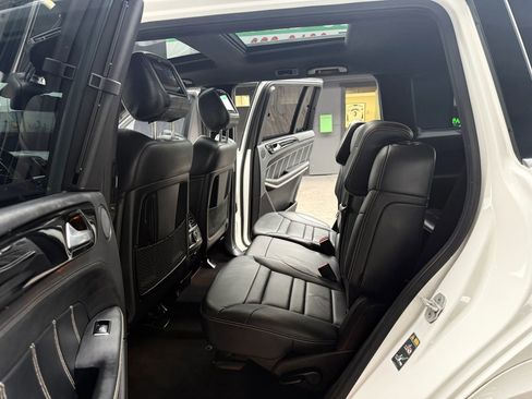 Used 2016 Mercedes-Benz GL 63 AMG 4MATIC image 14