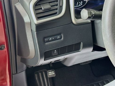 Used 2017 Nissan Murano SV image 11