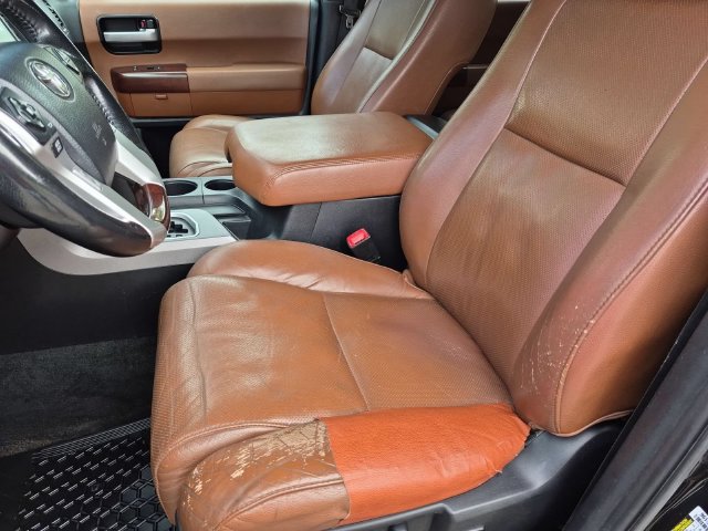 Used 2014 Toyota Sequoia Platinum AWD/4WD image 19