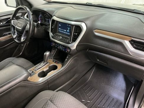 Used 2019 GMC Acadia SLE image 20