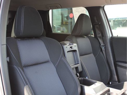 Used 2022 Mitsubishi Outlander ES AWD/4WD image 22