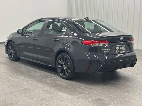 Used 2024 Toyota Corolla SE w/ SE Premium Package FWD image 4