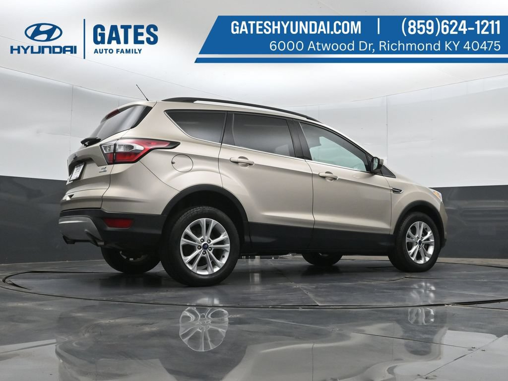 Used 2018 Ford Escape SE AWD/4WD image 36