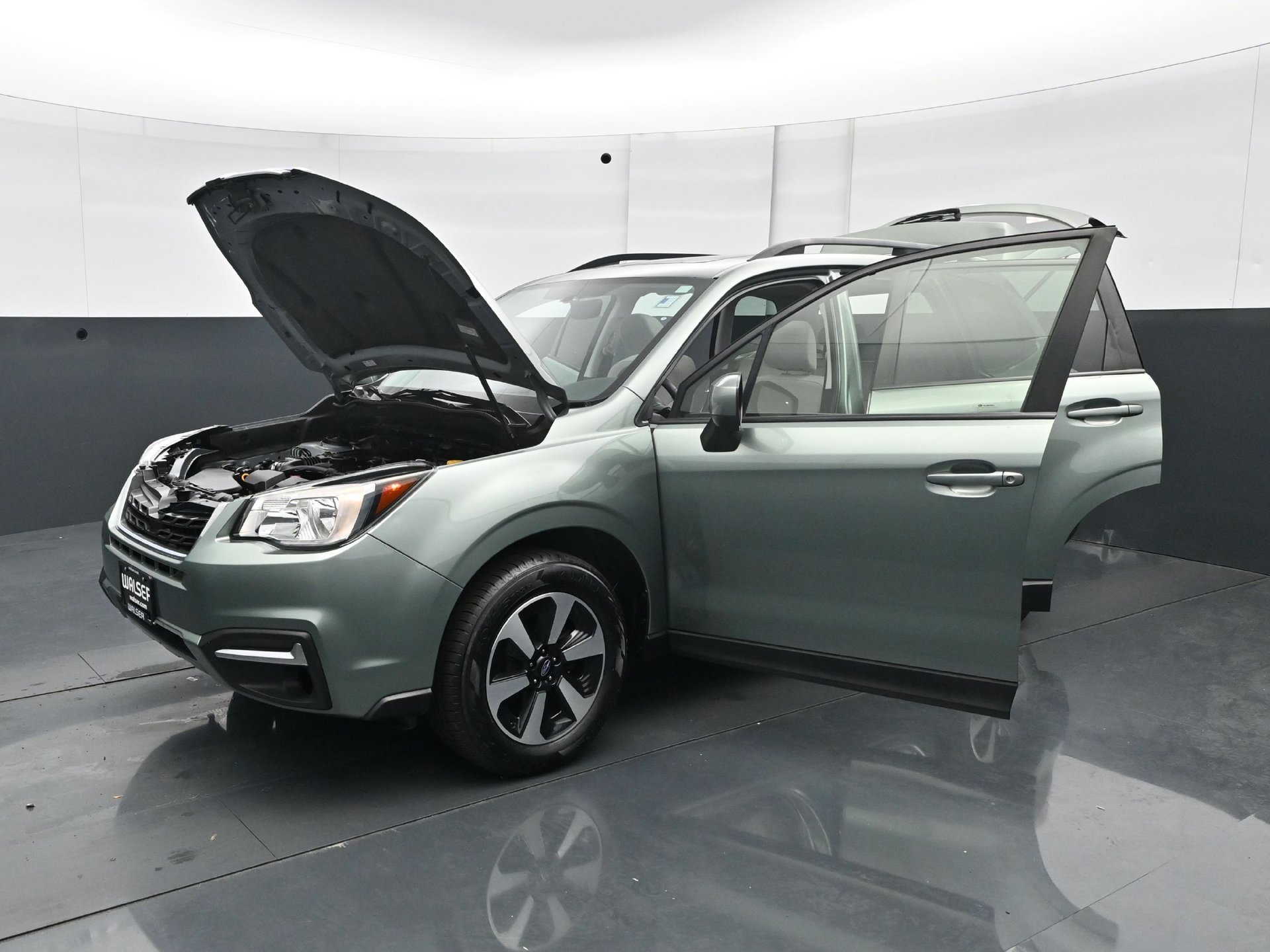 Used 2017 Subaru Forester 2.5i Premium w/ Popular Package #2A AWD/4WD image 30