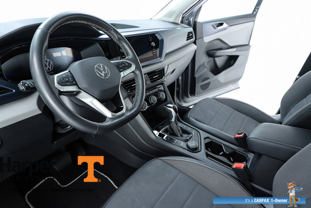 Used 2023 Volkswagen Taos SE w/ Panoramic Sunroof Package AWD/4WD image 19