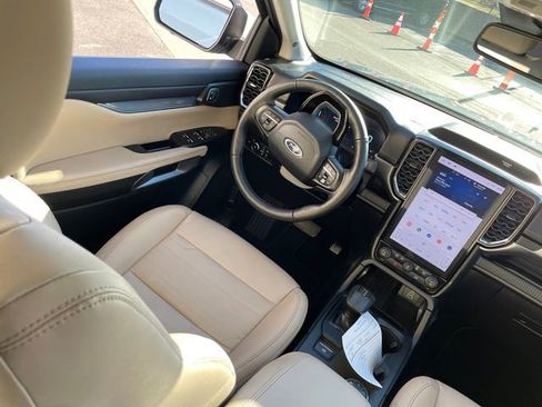 Used 2024 Ford Ranger Lariat w/ Trailer Tow Package image 20