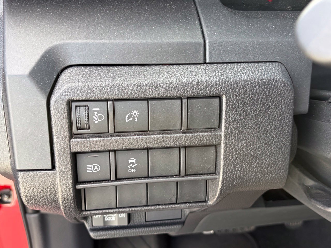 Used 2025 Toyota Tacoma SR w/ SR Upgrade Package RWD image 7