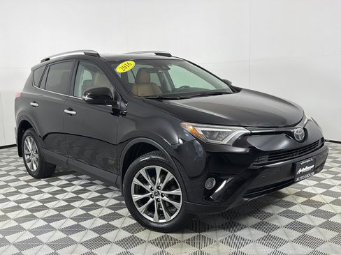 Used 2016 Toyota RAV4 Limited image 2