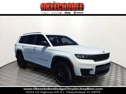 Used 2024 Jeep Grand Cherokee L Altitude RWD image 1