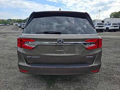 Used 2018 Honda Odyssey Touring image 7