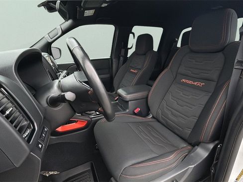 Used 2024 Nissan Frontier PRO-4X w/ Pro Convenience Package image 13