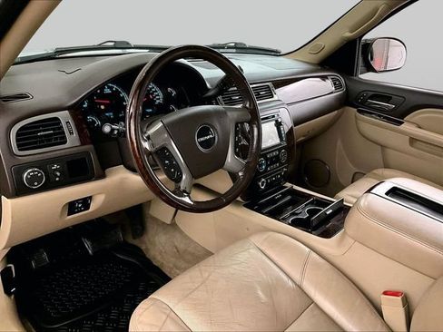 Used 2011 GMC Yukon XL Denali AWD/4WD image 13