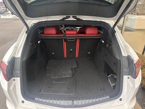 Used 2022 Alfa Romeo Stelvio Veloce image 6