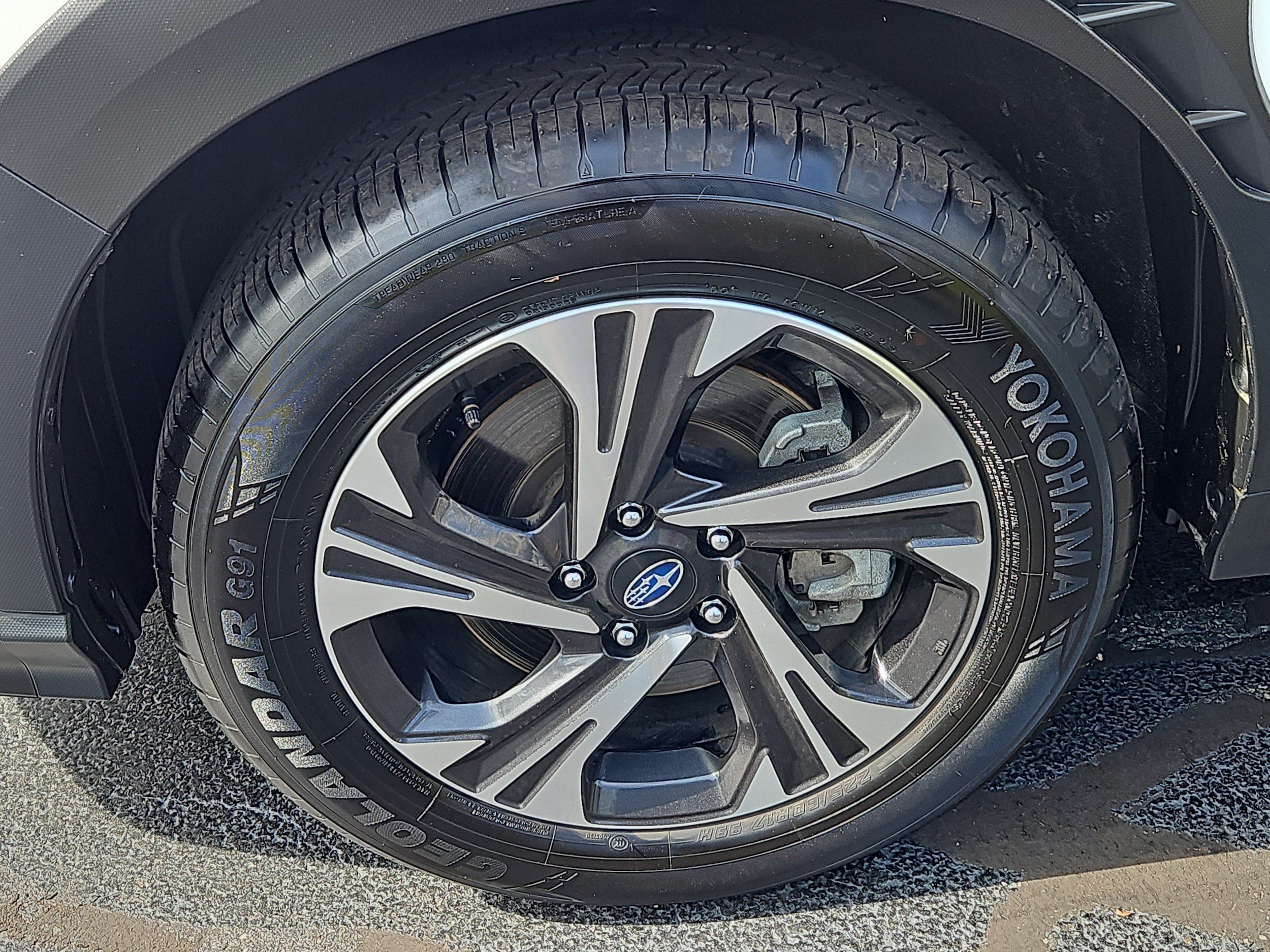 Certified 2026 Subaru Crosstrek 2.5i Premium AWD/4WD image 4