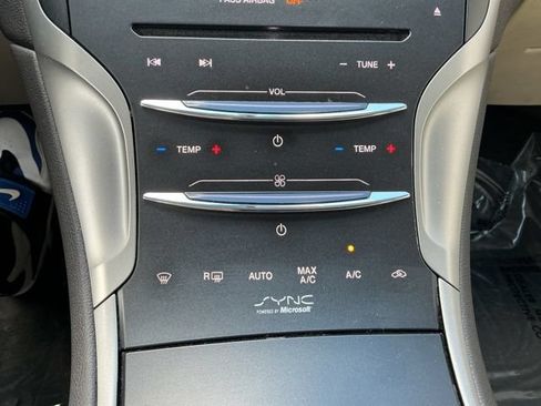 Used 2014 Lincoln MKZ AWD w/ Equipment Group 101A Select image 25