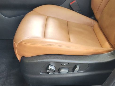 Used 2023 Cadillac XT4 Sport FWD image 17