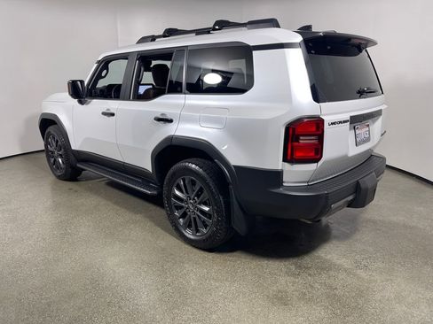 Certified 2025 Toyota Land Cruiser image 5