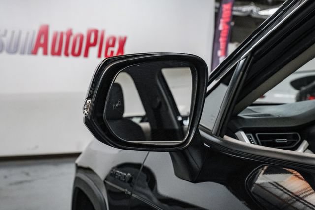Used 2020 Toyota RAV4 Limited AWD/4WD image 37