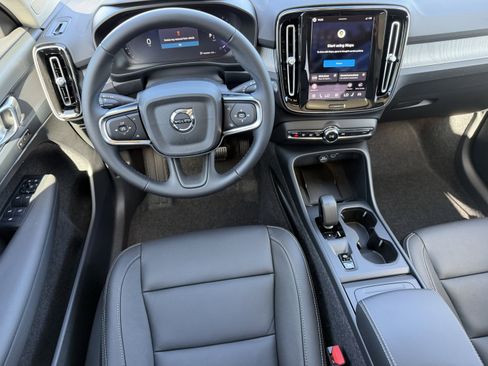 New 2026 Volvo XC40 B5 Core AWD/4WD image 12