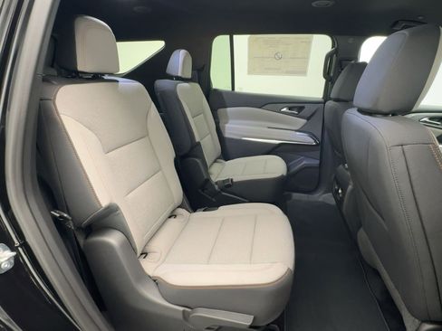 New 2026 Chevrolet Traverse LT image 28
