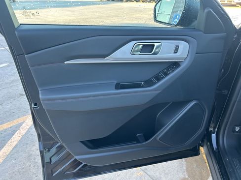 New 2026 Ford Explorer Active image 22