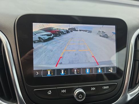 Used 2021 Chevrolet Equinox Premier image 18