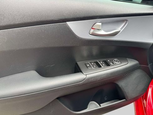 Used 2024 Kia Forte LXS w/ LXS Technology Package FWD image 14