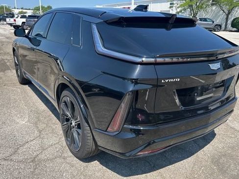 Certified 2024 Cadillac Lyriq Sport w/ LPO, Floor Liner Package AWD/4WD image 3