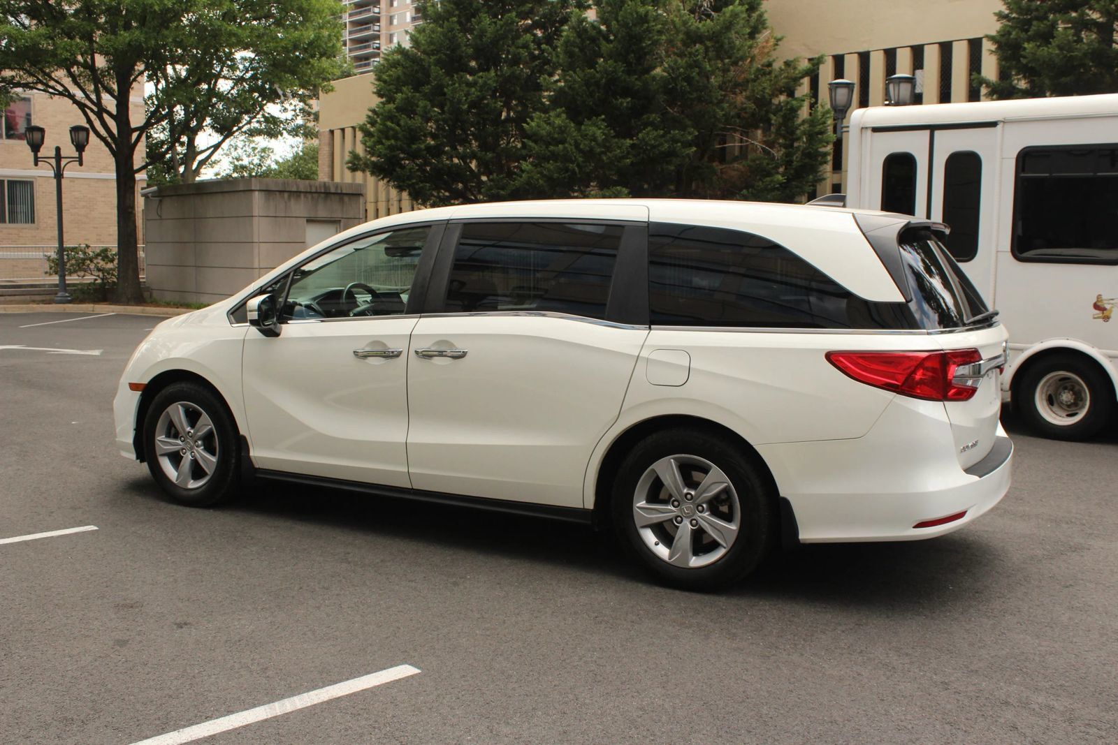 Used 2019 Honda Odyssey EX-L image 8