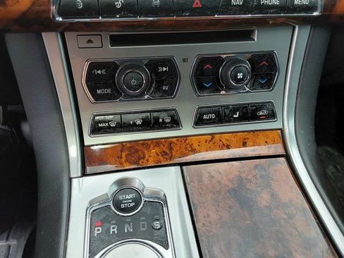 Used 2013 Jaguar XF 3.0 AWD/4WD image 23