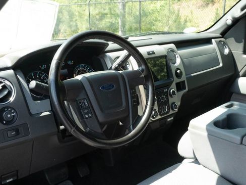 Used 2013 Ford F150 XLT w/ XLT Chrome Pkg image 4