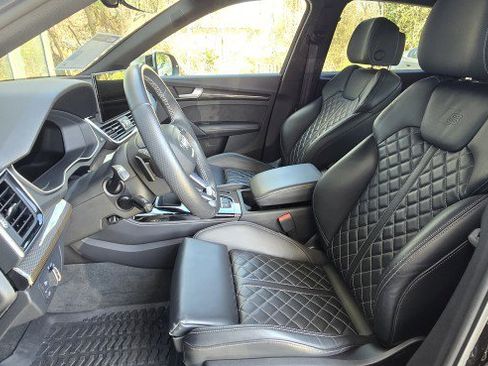 Used 2023 Audi SQ5 Premium Plus w/ Premium Plus Package image 19