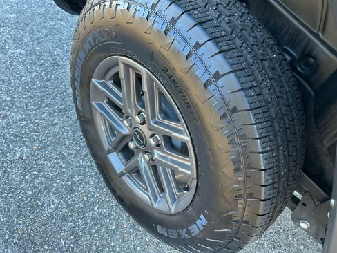 Used 2025 Jeep Wrangler Sport S image 25