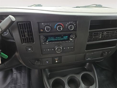 Used 2024 GMC Savana 2500 w/ Driver Convenience Package image 11