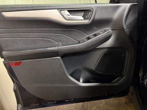 Used 2021 Ford Escape SE w/ Convenience Package image 12