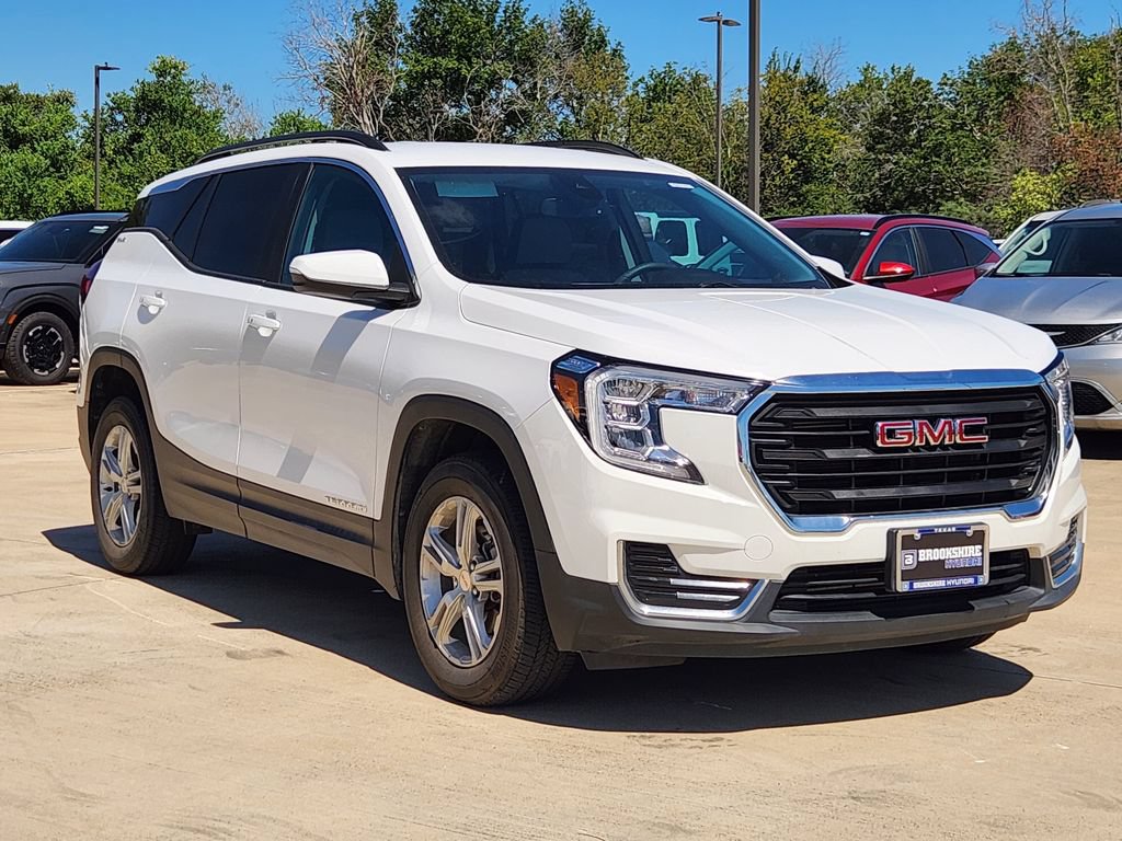 Used 2023 GMC Terrain SLE w/ Driver Convenience Package AWD/4WD image 3