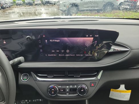 New 2026 Buick Envista Preferred w/ Advanced Safety Package FWD image 10