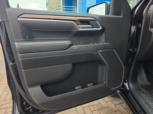 Used 2025 Chevrolet Silverado 1500 LT image 13