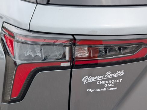 New 2026 Chevrolet Equinox ACTIV FWD image 11