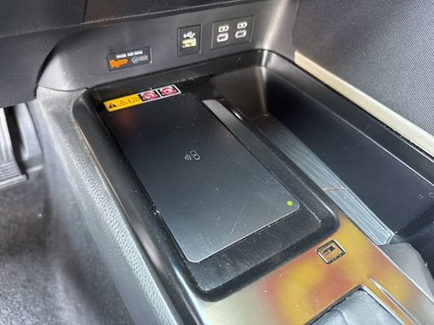 Used 2025 Toyota Camry LE FWD image 15