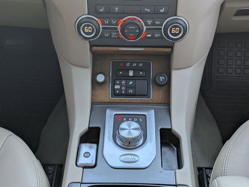 Used 2016 Land Rover LR4 HSE Silver Edition image 20