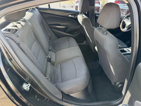 Used 2018 Chevrolet Cruze LS image 15