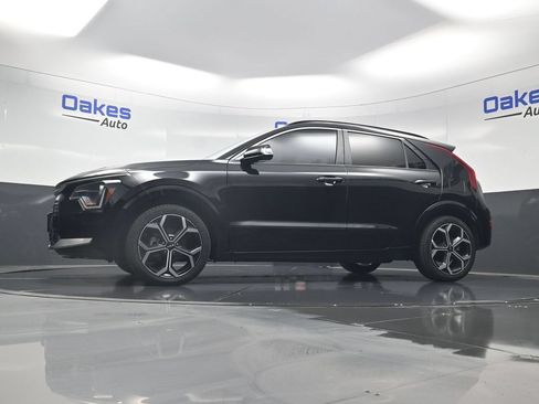 Certified 2023 Kia Niro EX Touring FWD image 40