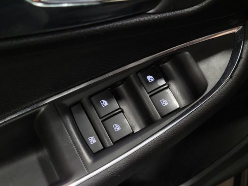Used 2018 Chevrolet Cruze LT FWD image 27