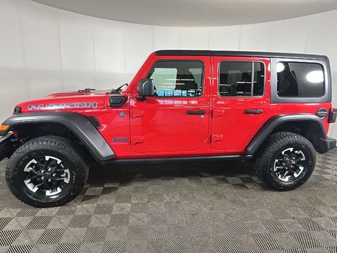 Used 2024 Jeep Wrangler Unlimited Rubicon 4xe AWD/4WD image 7