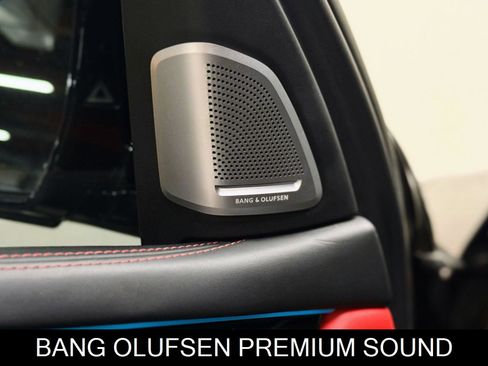 Used 2018 BMW X5 M image 14